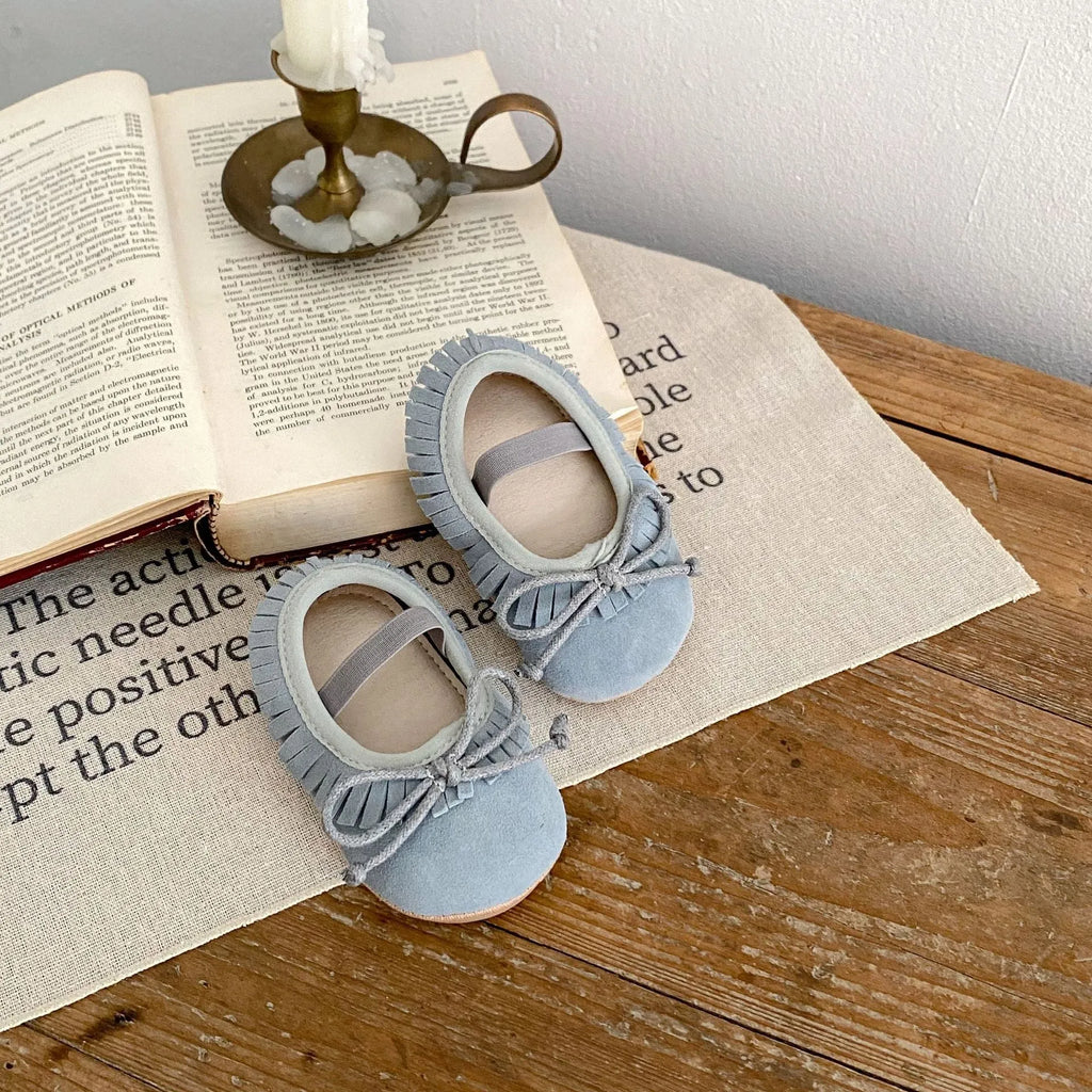 Spring genuine leather baby girl shoes with big bow and fringe, available in multiple colours