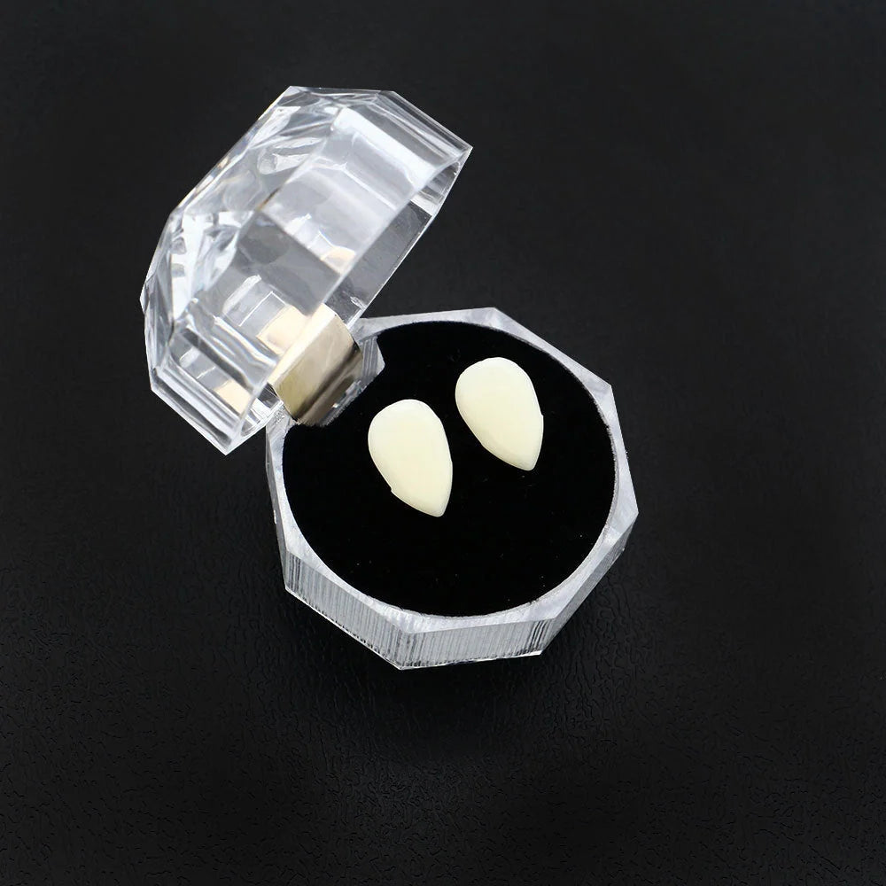 Halloween Vampire Zombie Dentures for cosplay and costume parties, available in multiple sizes