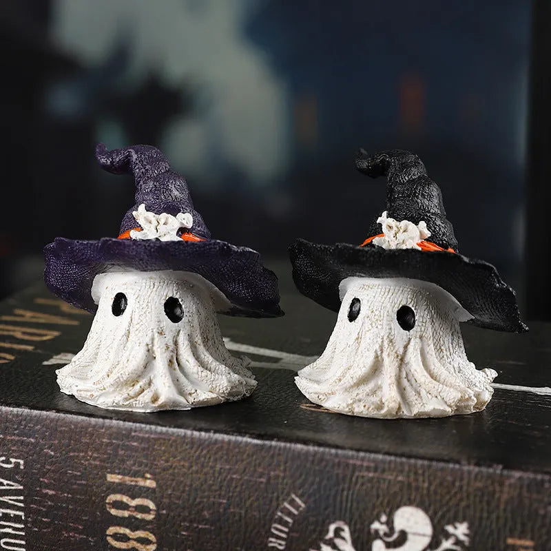 Resin wizard hat ornament in black or purple colour for Halloween Christmas decoration