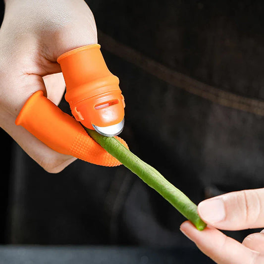 Silicone Finger Guard for Safe and Efficient Vegetable Harvesting with Sharp Curved Blade and Comfortable Grip