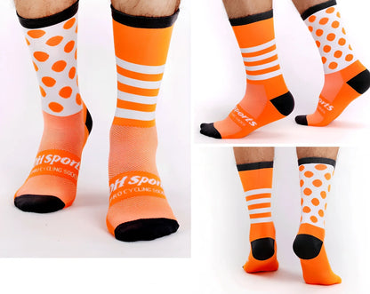 Pair of black powder compression cycling socks in size L, featuring stripe mesh pattern, 40-45cm long tube for breathable four-season support