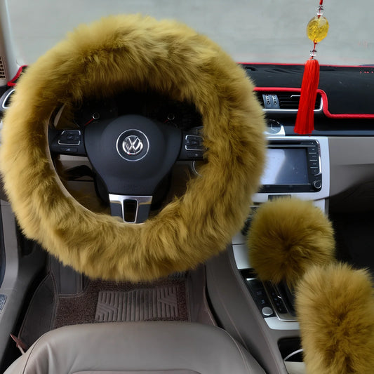 Three-piece wool steering wheel cover showing universal 38cm diameter fit with wool-cashmere blend material