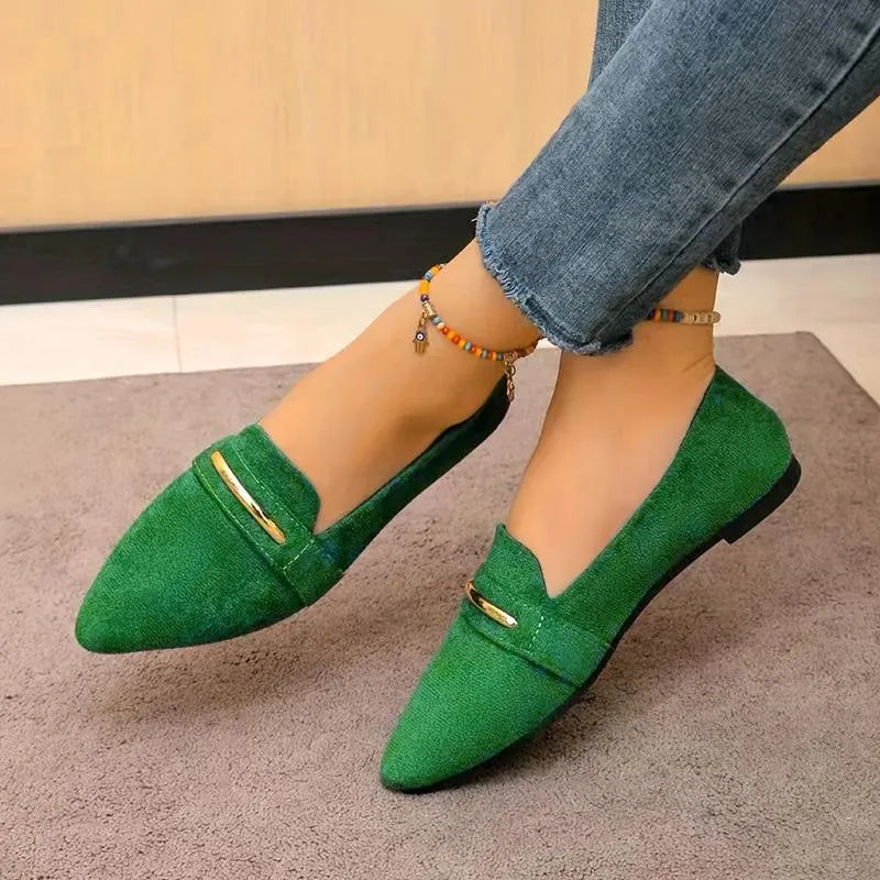 Women's casual flat pointed toe pumps in black, no heel, with middle mouth cutting depth 7-11cm