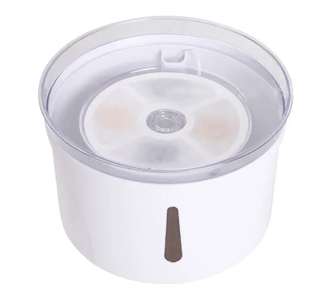 White pet water dispenser with automatic circulation, 2.5L capacity, for cats and dogs