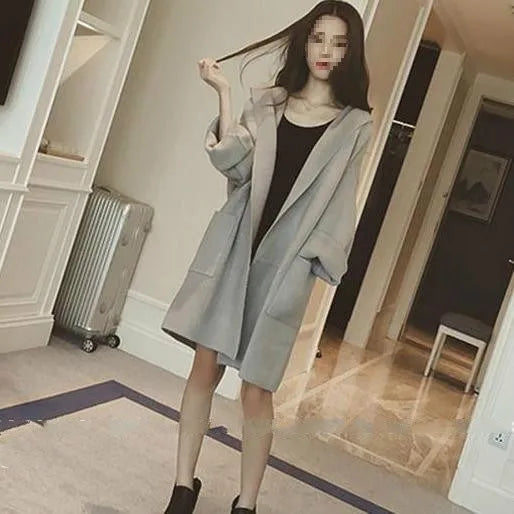 Plus size women's loose fit thin coat with lace trim in cotton fabric
