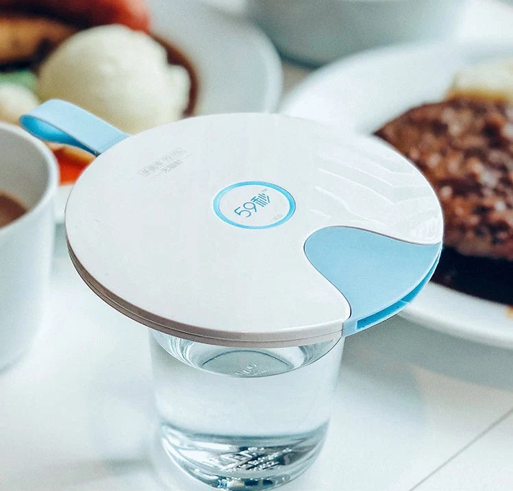 Compact USB baby bottle sterilizer with gravity sensing technology