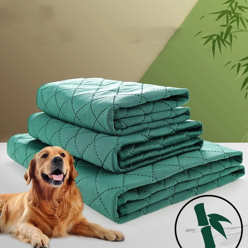 Natural Bamboo Fiber Pet Training Pad in green and beige, sizes S, M, L