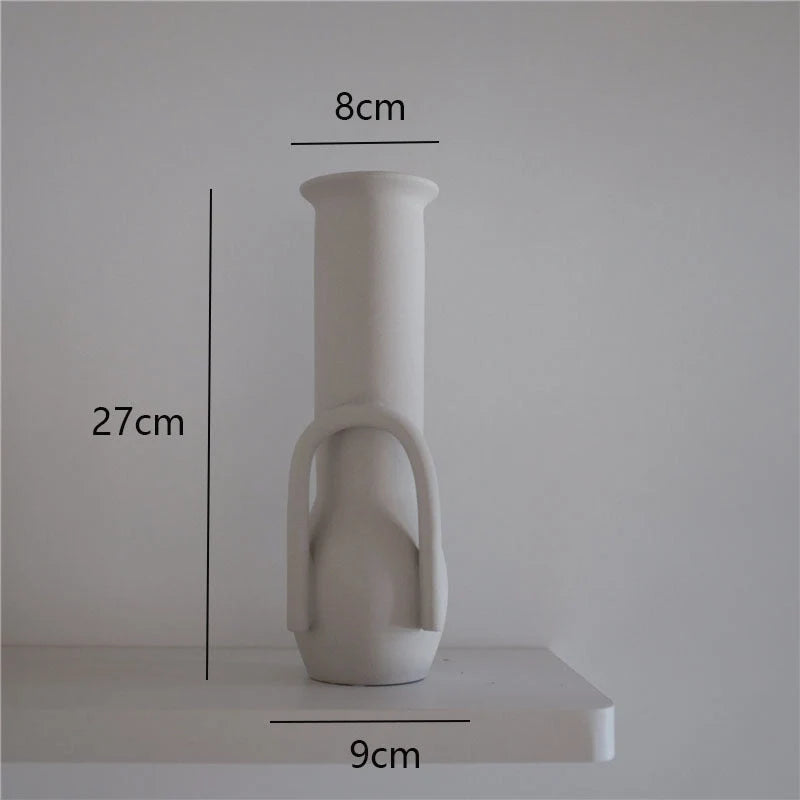 Minimalist ceramic vase set for modern home decoration, perfect for dry flower arrangements.