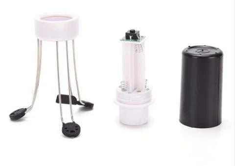 Wireless 3-Speed Automatic Stirrer in black and white, compact kitchen gadget