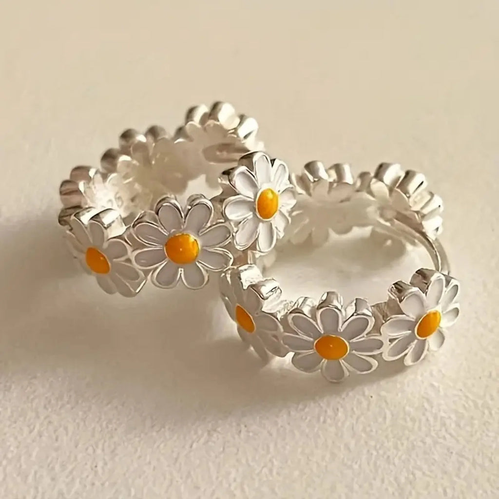 White daisy flower ring earrings with electroplated copper construction and platinum inlaid gem detailing