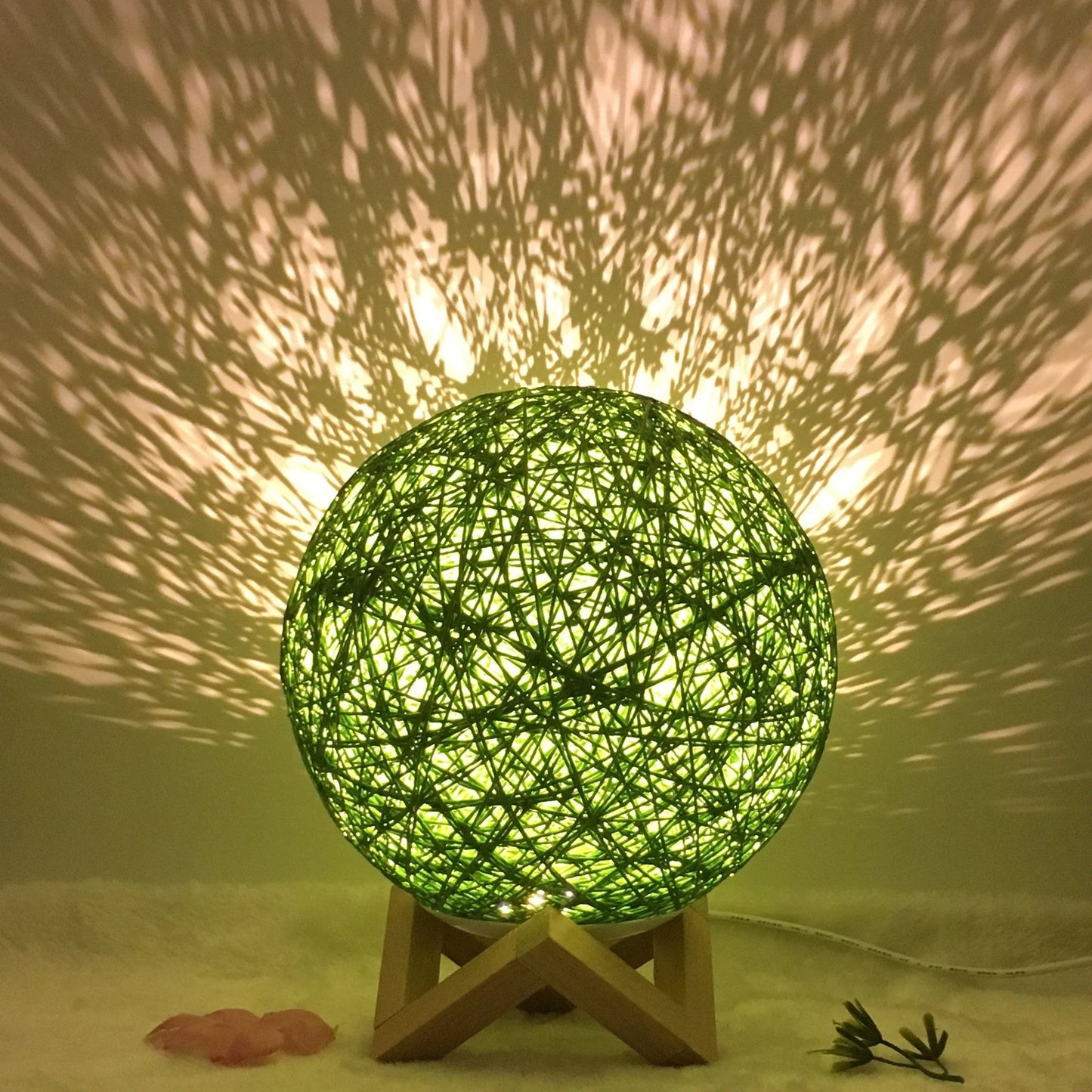 LED rattan table lamp with hand-knit lampshade in various colours