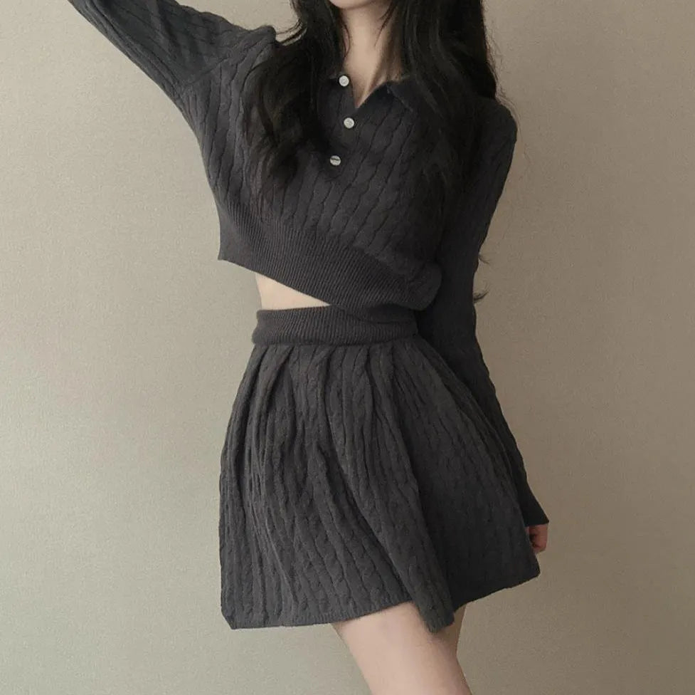 Women's knitted sweater and pleated skirt slim fit matching set in apricot with splicing design
