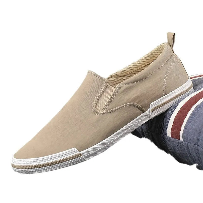 Men's low-top canvas sneakers in black orange, grey or khaki with vulcanised rubber soles
