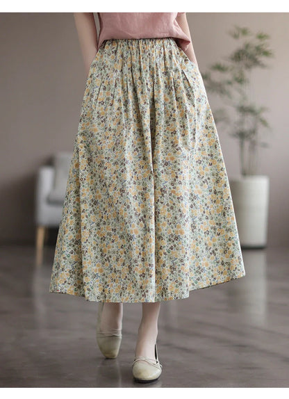 Floral printed cotton skirt in little yellow and blue flowers, urban leisure style