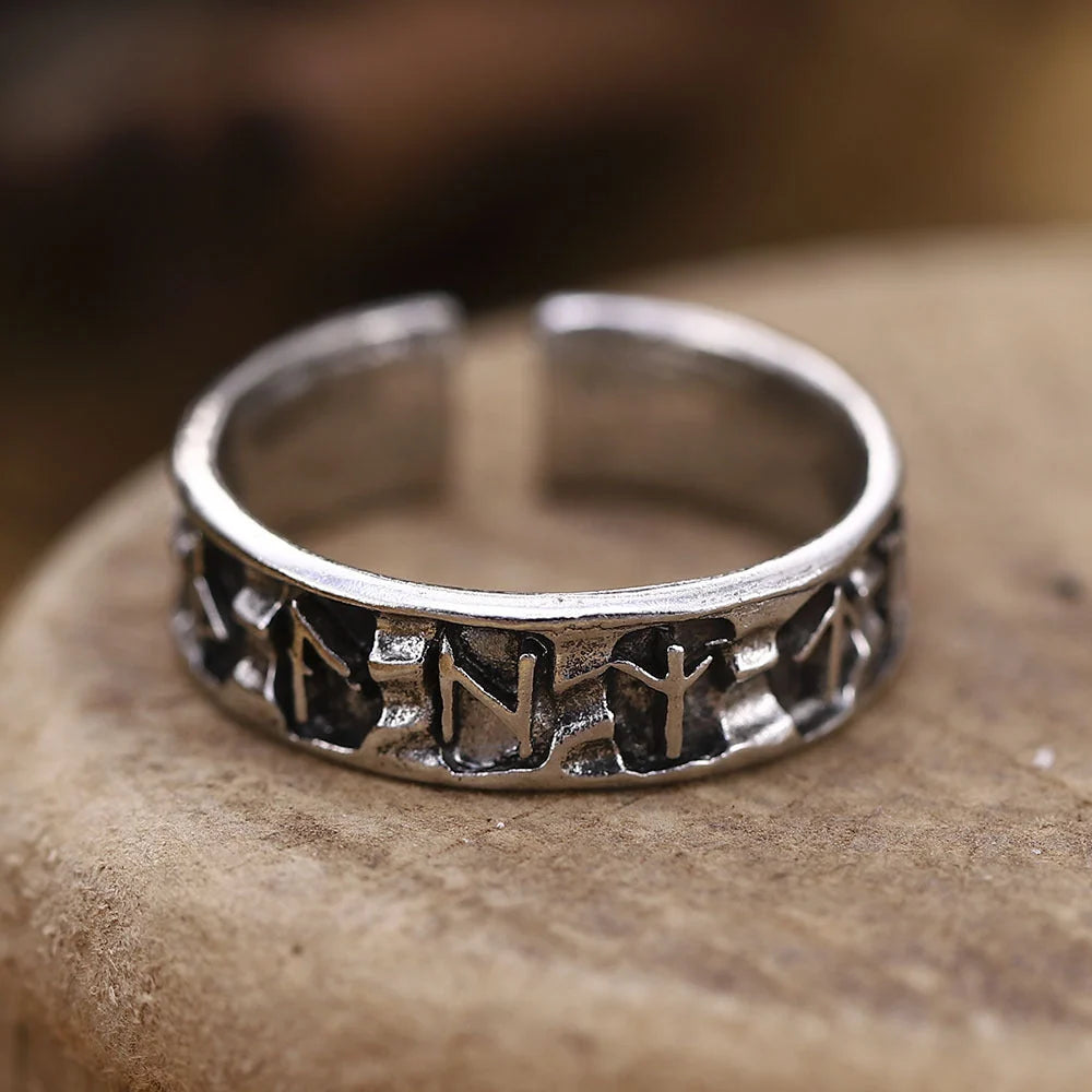 Adjustable geometric symbol ring in ancient silver finish, vintage style unisex accessory