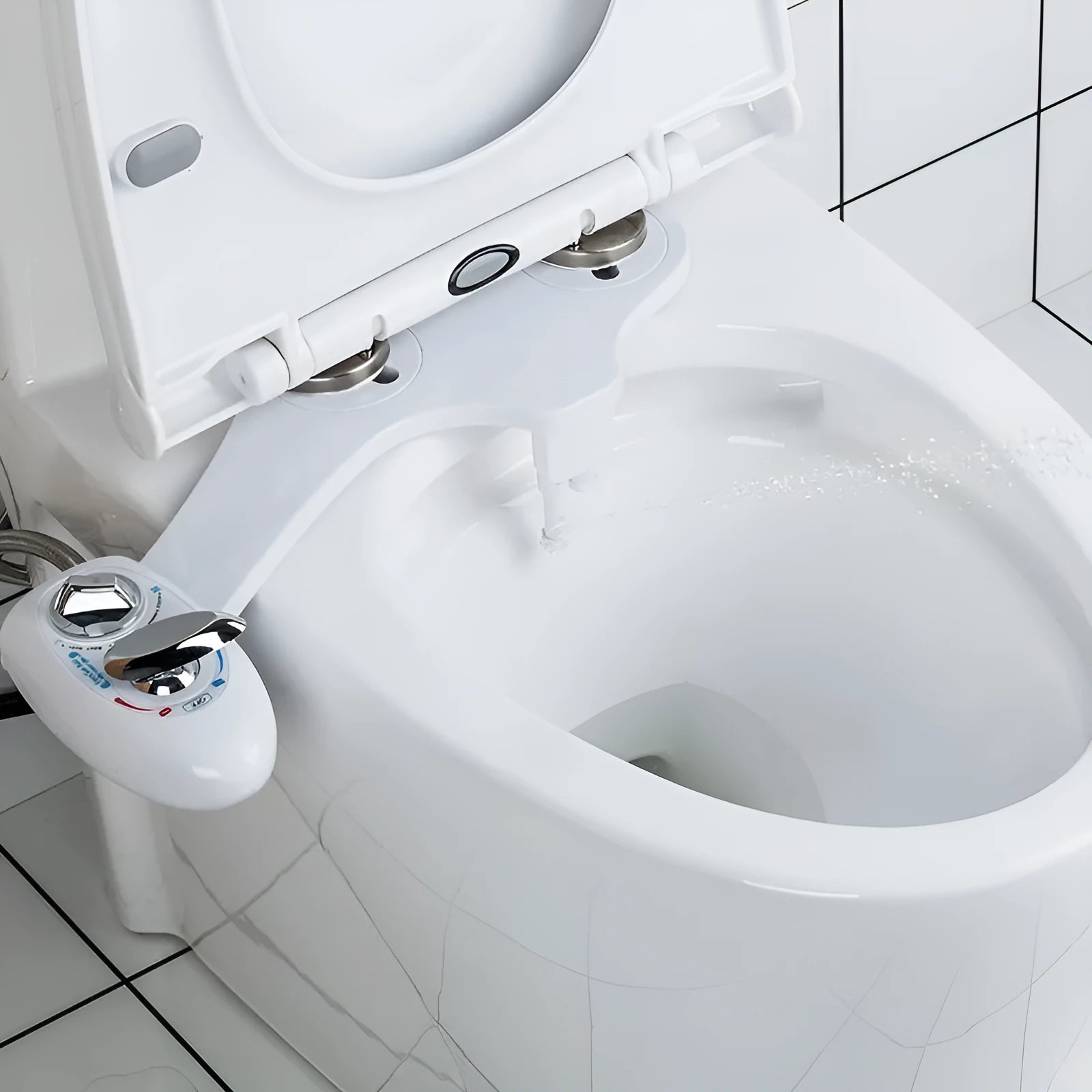 Smart power-free toilet seat cover body cleaner in white ABS plastic with hip wash and pressure adjustment