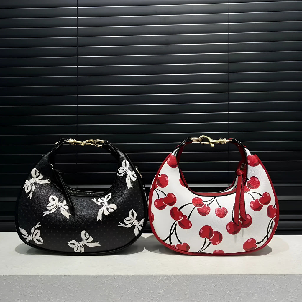 Stitching soft leather hobos crossbody bag black urban simplicity love chain design