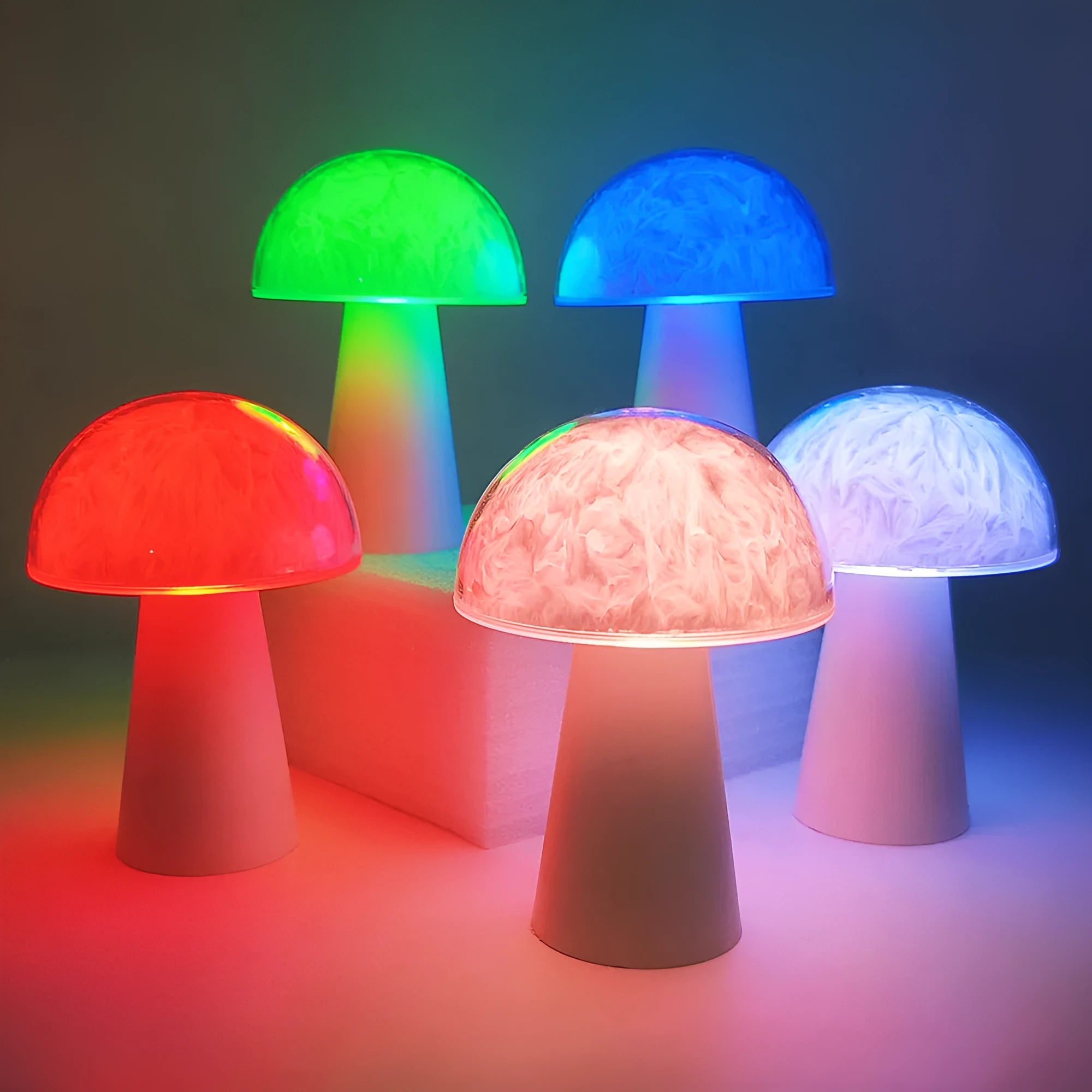 Mushroom-shaped remote control night light with RGB colour changing and battery power