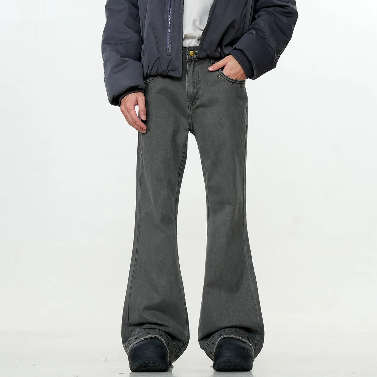 American retro skinny jeans in black and grey green, straight leg with mid waist and zip fly.