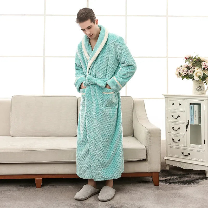 Thick winter couple bathrobe in solid colour, black option, for women and men home wear