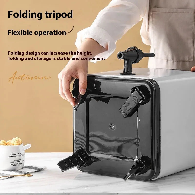 Silver stainless steel milk tea bucket with square-lock lid showing 8L capacity for commercial beverage service
