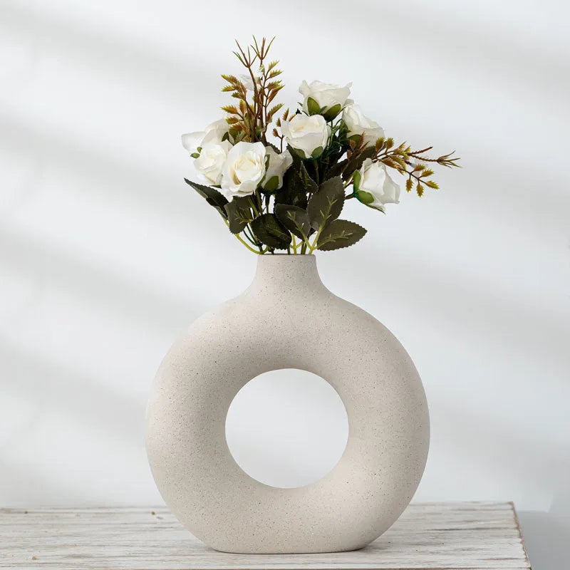 Frosted particle porcelain biscuit vase for flower arranging in modern style