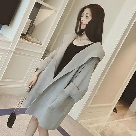 Plus size women's loose fit thin coat with lace trim in cotton fabric