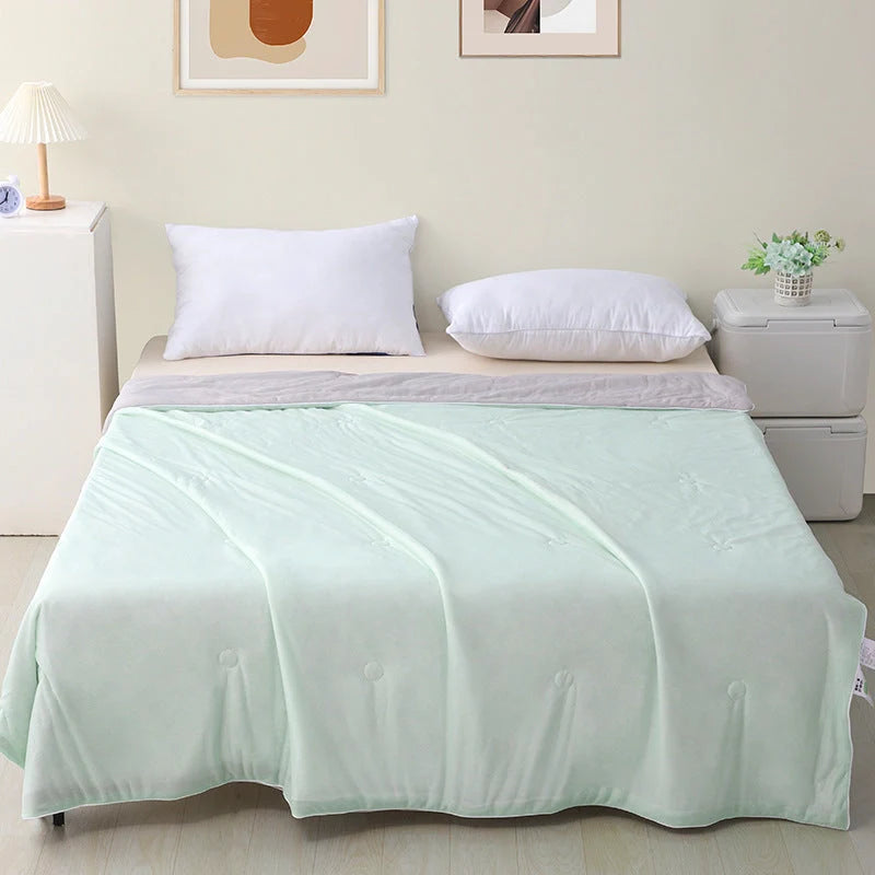 Machine washable ice silk thin quilt in various colours and sizes for cool summer nights