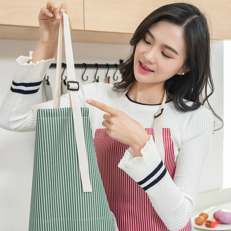 Versatile Oxford cloth apron with absorbent towel pockets, adjustable neck strap, and generous back ties - perfect for cooking, gardening, and grilling