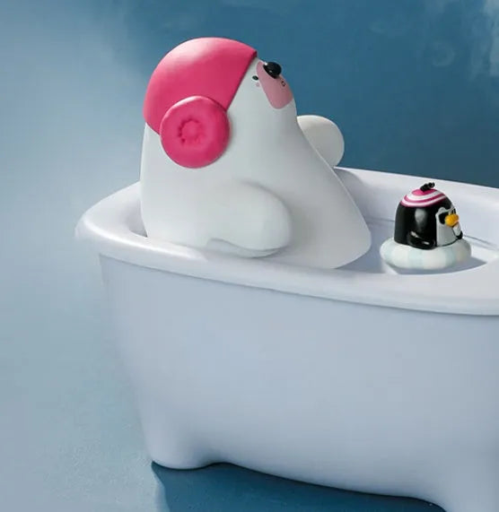 White USB air humidifier with 550ml water tank on desk