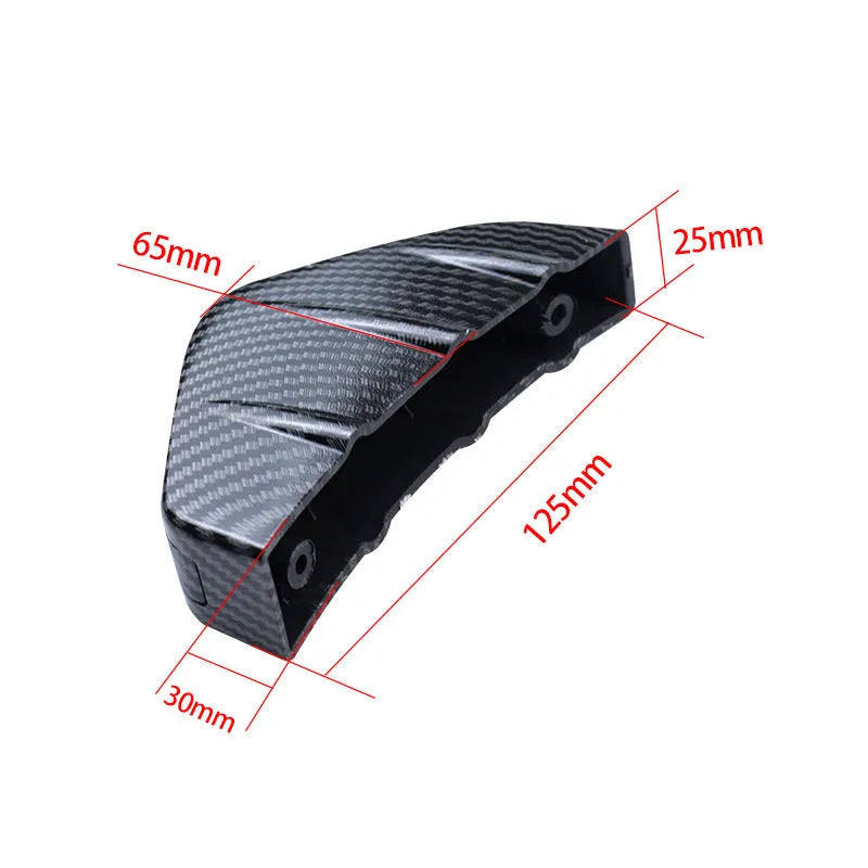 Black triangle rear spoiler for General Motors vehicles with 15cm foot measurement