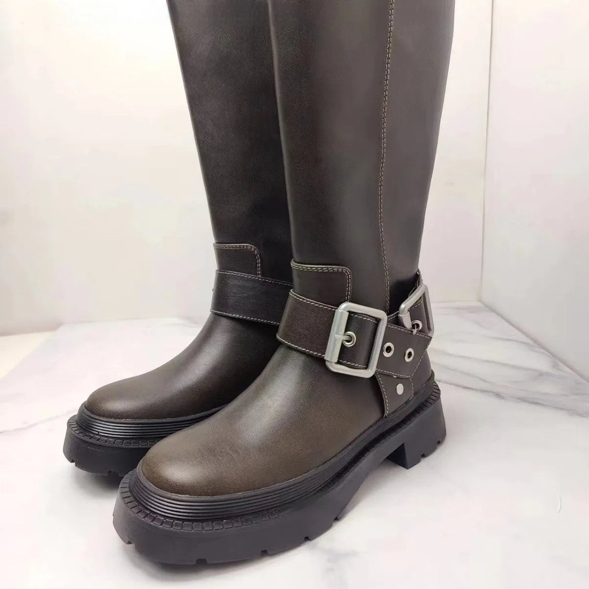 Women's brown retro height increasing platform boots with buckle decoration and non-slip rubber sole