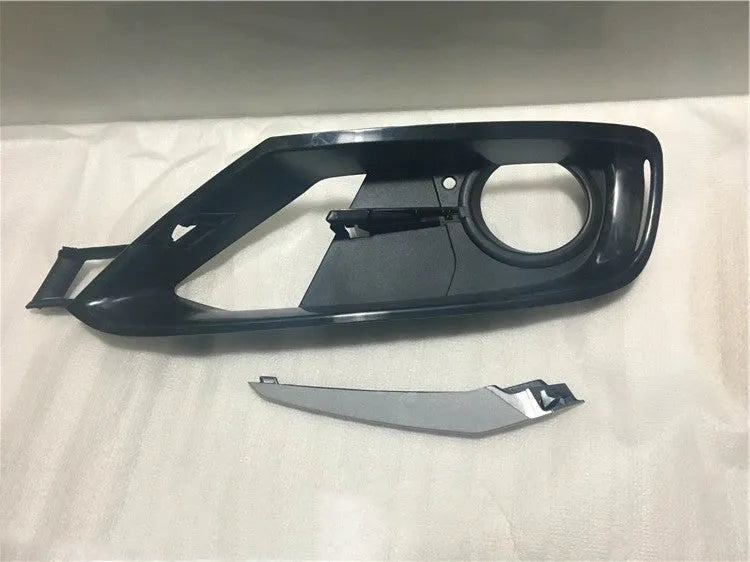 Front bumper fog lamp cover trim for BMW 3 Series F30 left and right pair fully enclosed style