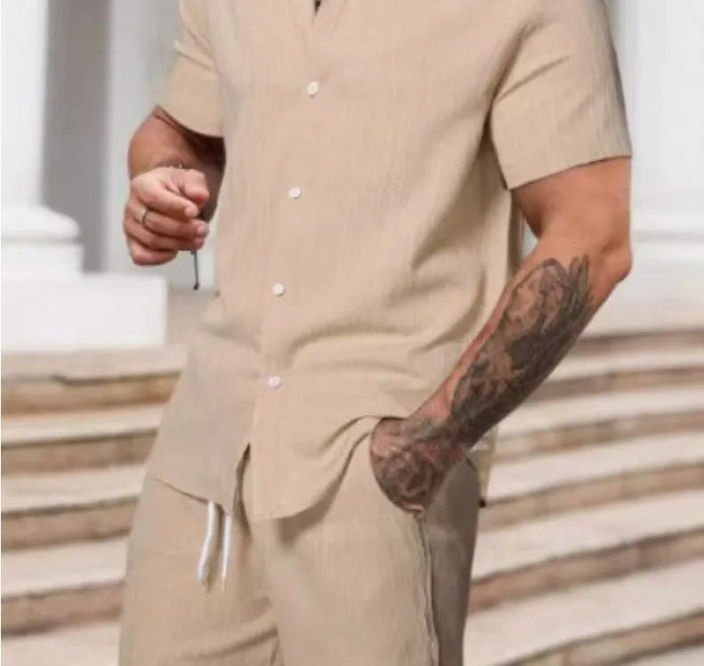 Men's striped casual suit with short sleeve shirt and matching shorts in polyester fabric
