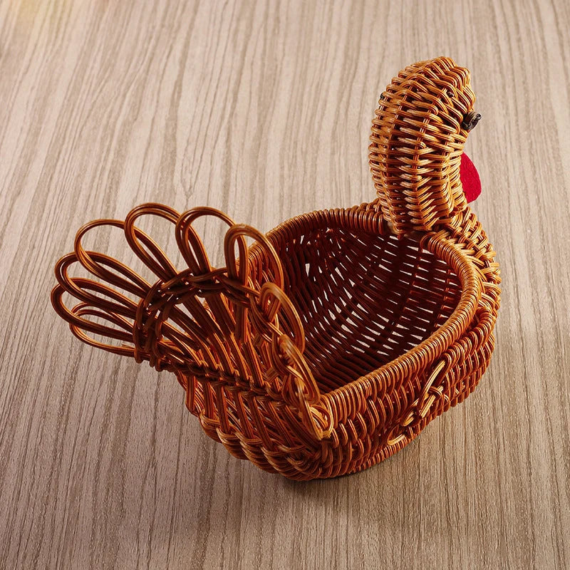 Deer-shaped rattan fruit basket for kitchen storage and decor