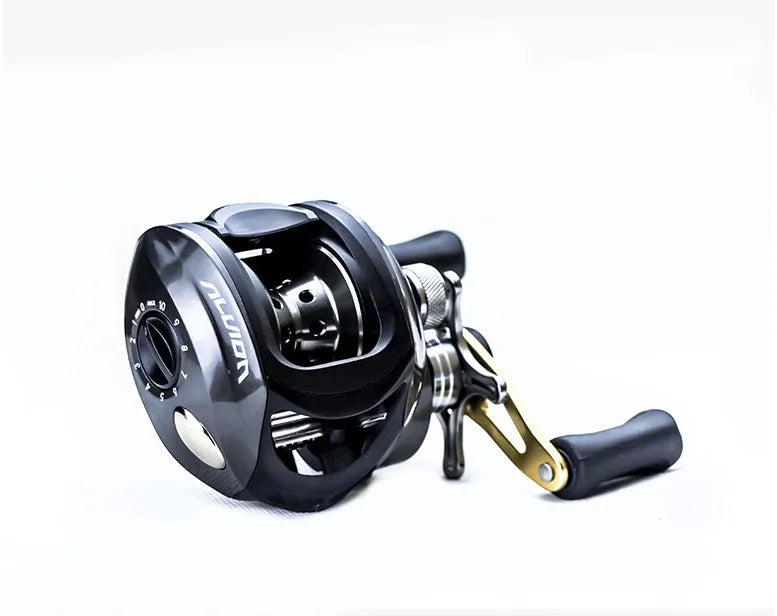 Luya Magnetic Metal Fishing Reel in black with all-copper gear and stainless steel bearings