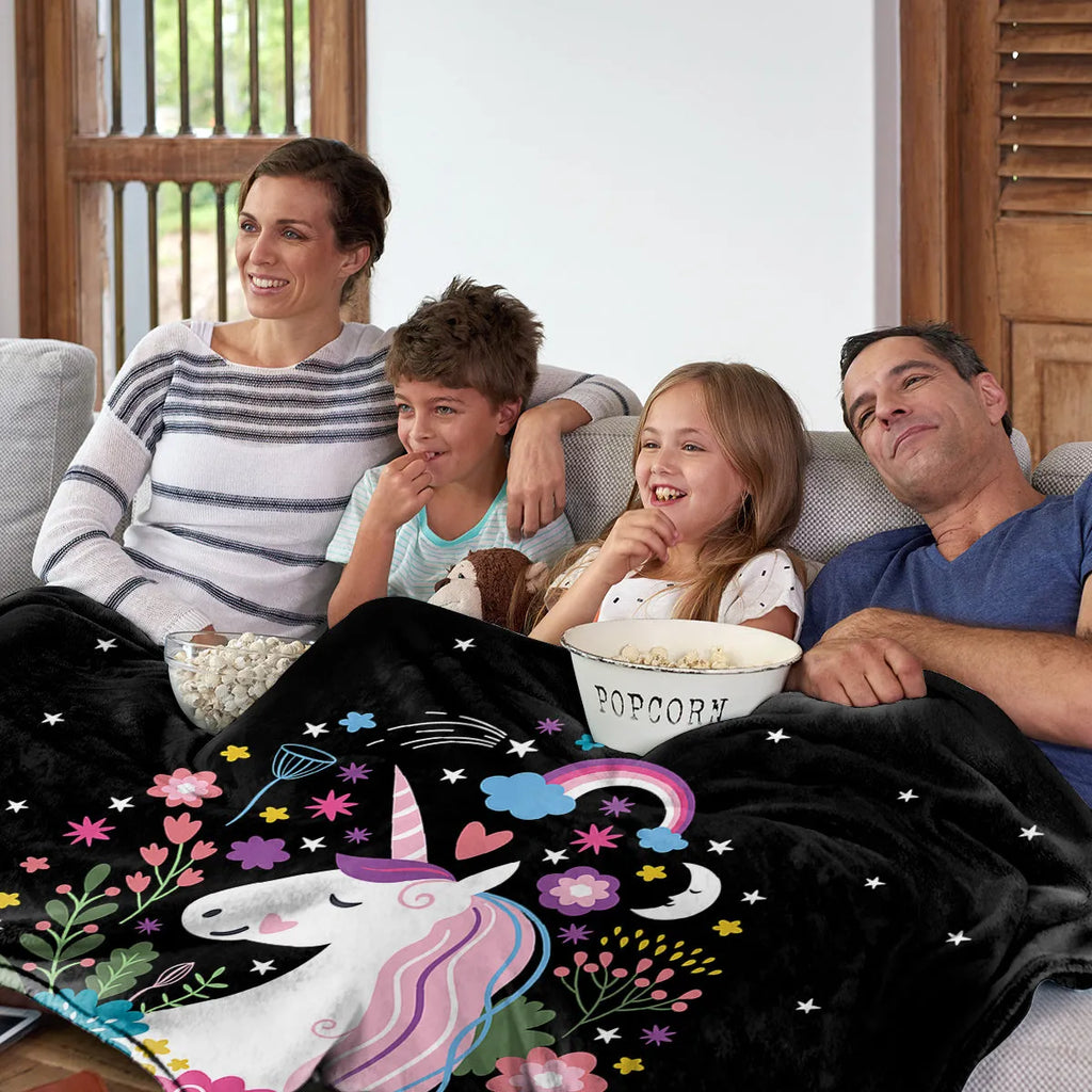 Soft flannel unicorn pattern blanket on black base, 75x100cm throw for sofa or outdoor use