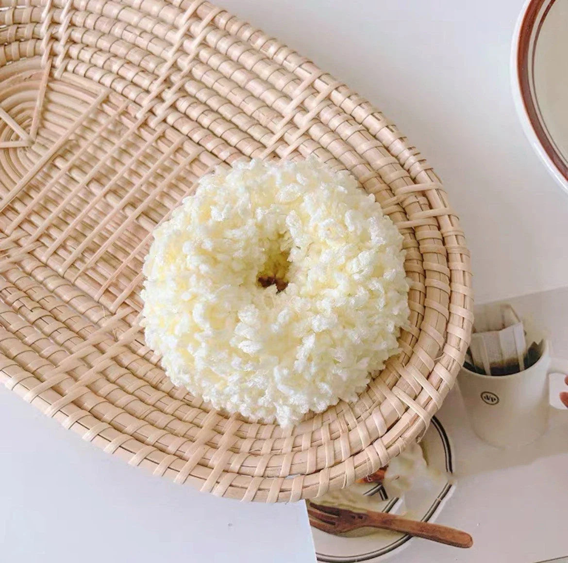 Korean style luminous hair circle plush head rope lady cloth hair tie in various colours