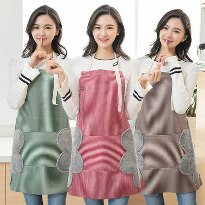Versatile Oxford cloth apron with absorbent towel pockets, adjustable neck strap, and generous back ties - perfect for cooking, gardening, and grilling
