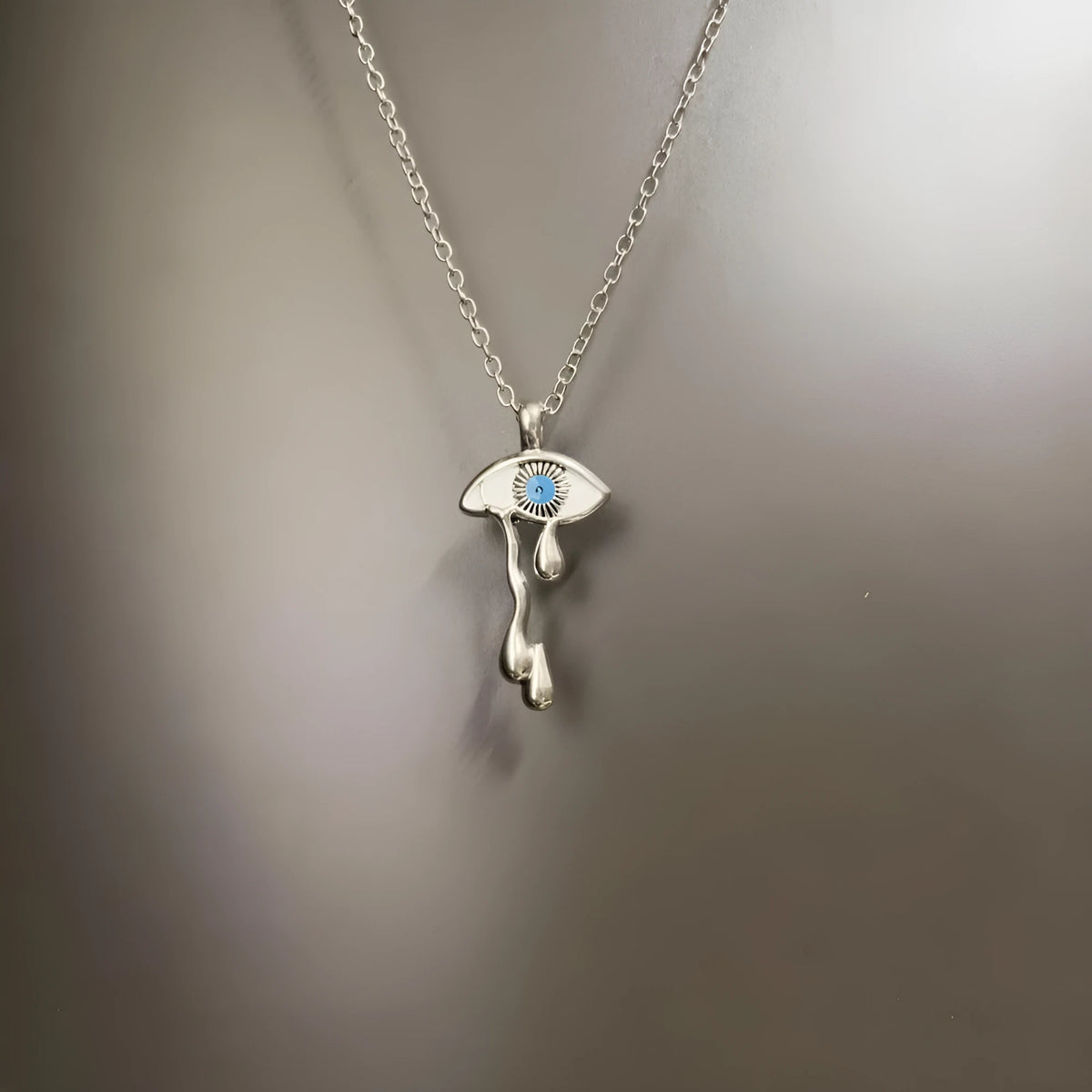 Alloy devil eye necklace with O-ring chain adjustable 51-60cm silver colour