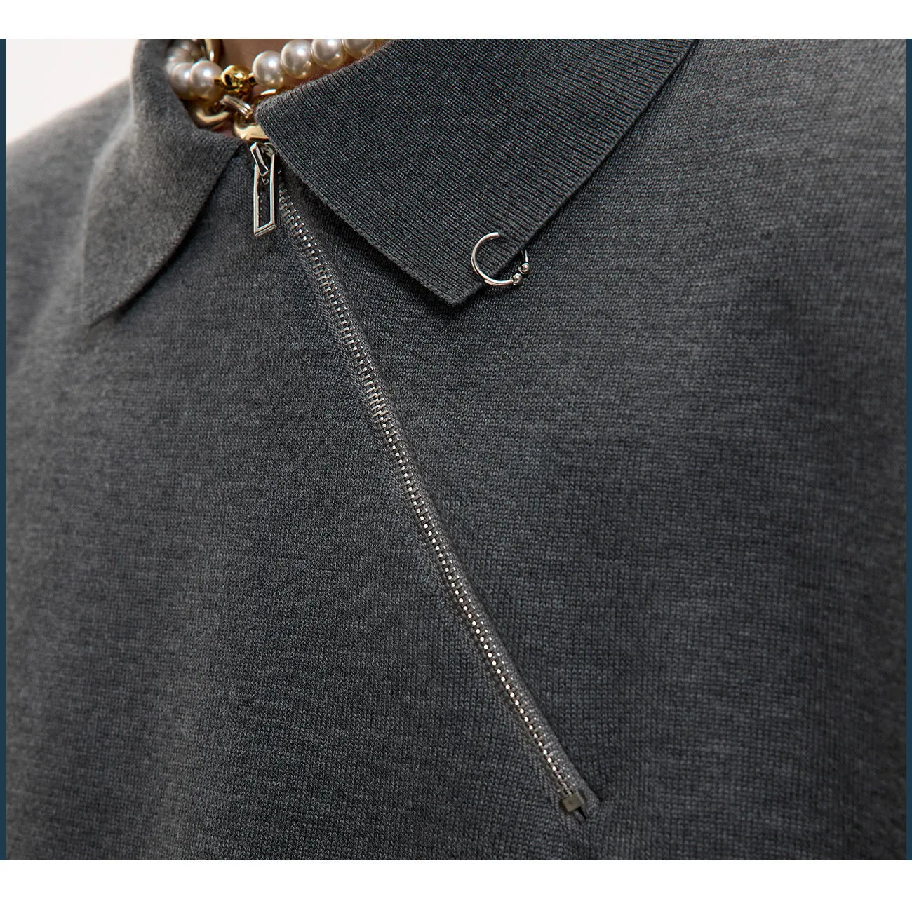 Men's slim-fit knitted polo shirt with oblique zipper lapel collar in solid colour