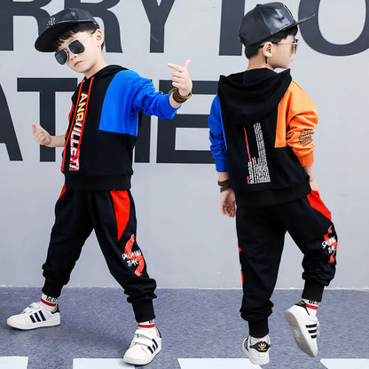 Boys' Korean-style two-piece spring suit in gules red or yellow, 95% cotton with long sleeves and fixed hood, sizes 110-180 yards for 100-170cm heights