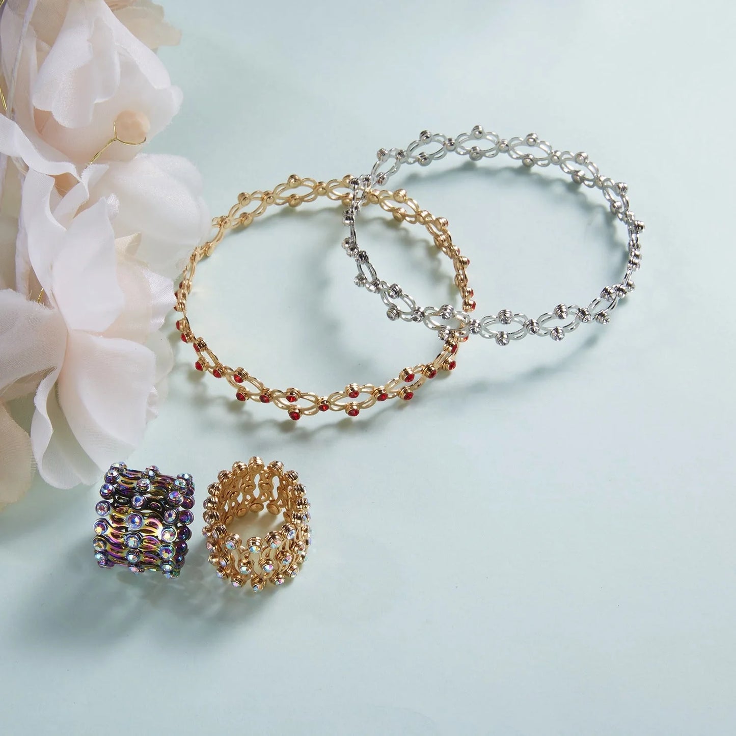 Adjustable 2-in-1 folding retractable rings bracelet with rhinestone inlay