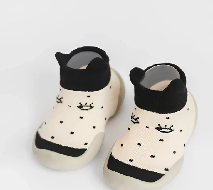 Breathable combed cotton toddler floor socks in black bow tie pattern, size M for 12.5-13.5cm feet, mesh for sweat absorption