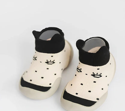 Breathable combed cotton toddler floor socks in black bow tie pattern, size M for 12.5-13.5cm feet, mesh for sweat absorption