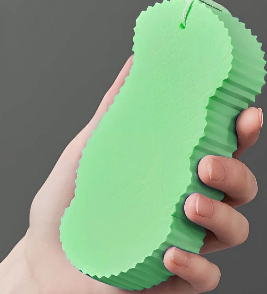 3D fish scale pattern bath sponge for gentle exfoliation and dead skin removal