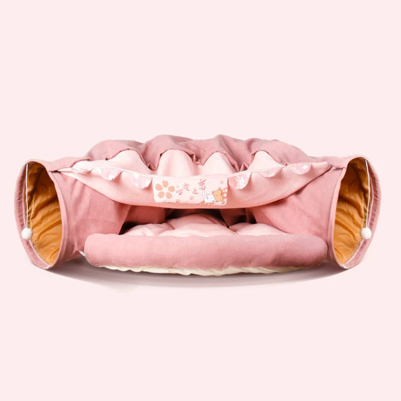 Collapsible cat tunnel in durable cloth, perfect for indoor play and easy storage