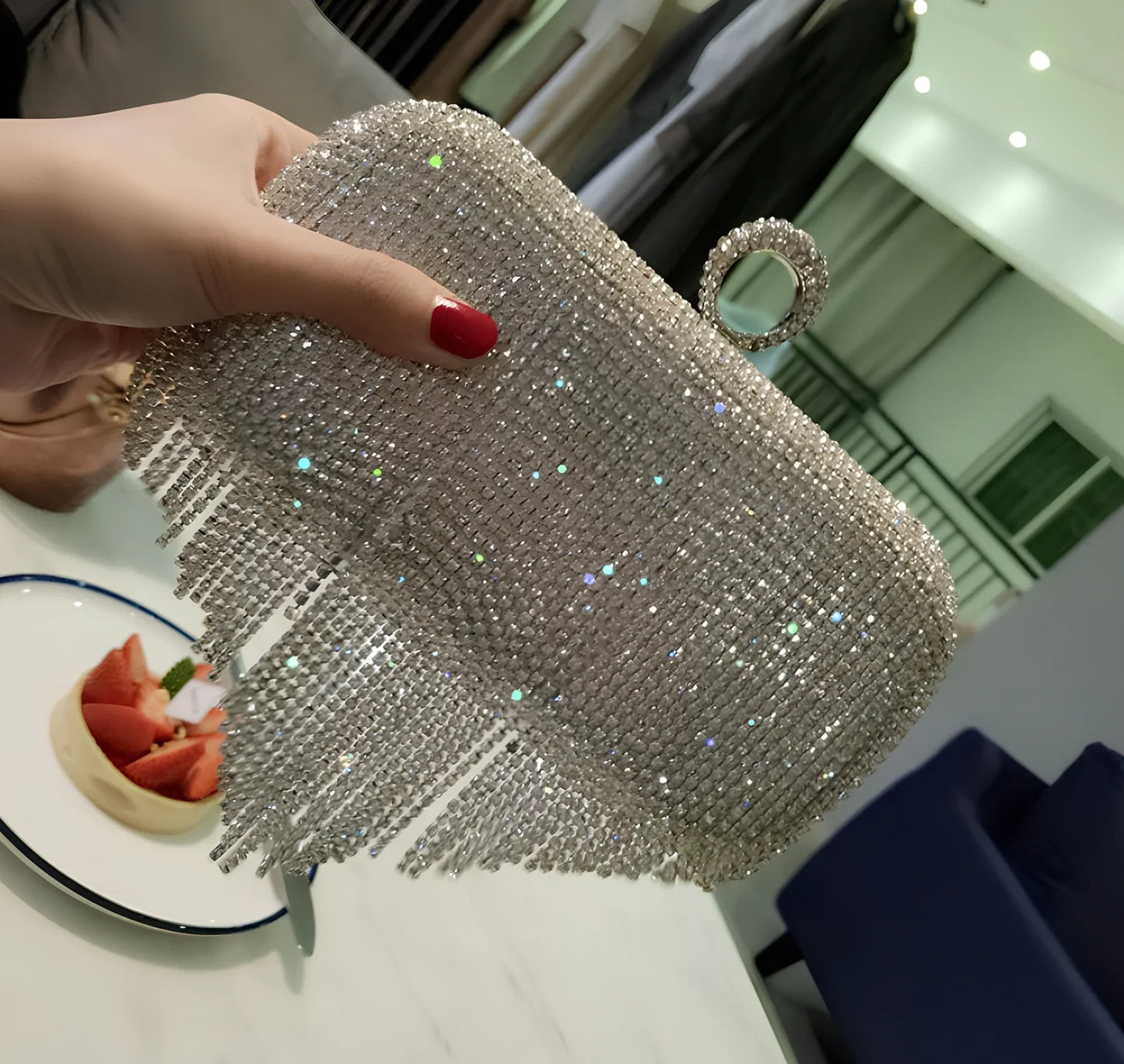 Silver fringed ladies handbag 18cm high with diamond rhinestones and 60-80cm chain strap for evening use