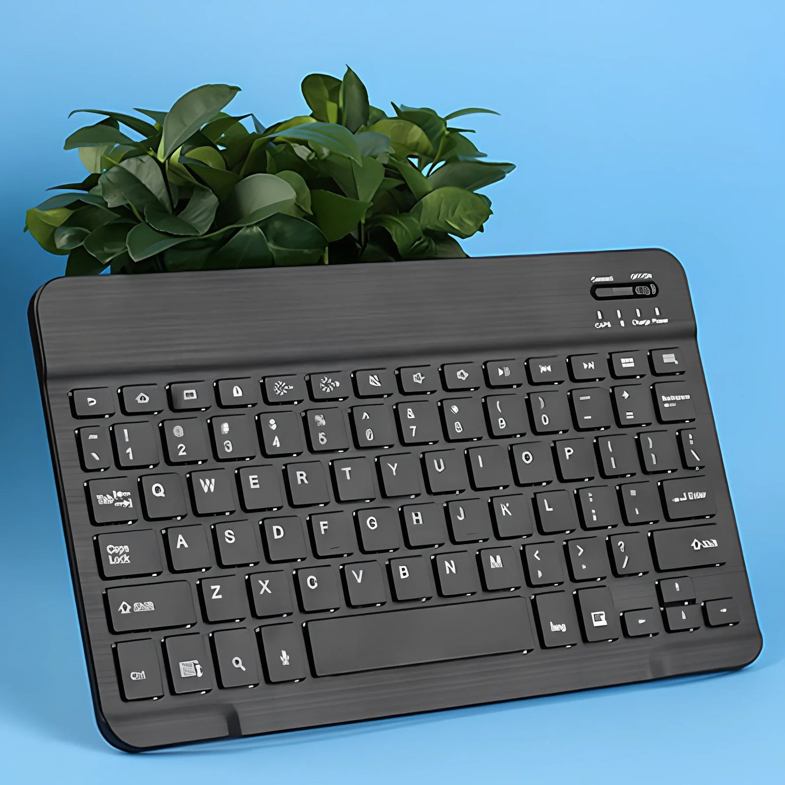 Universal Bluetooth wireless keyboard for Apple, Android and Windows devices with 10-metre range