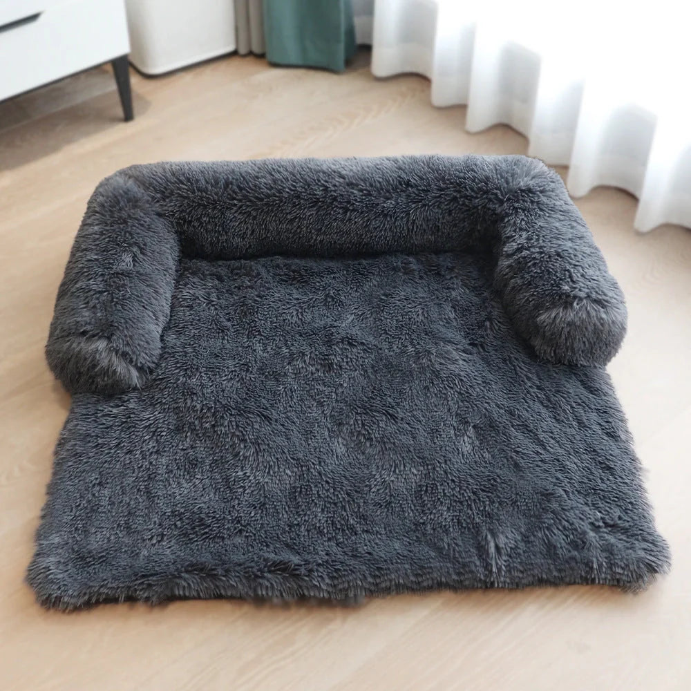 Washable pet mat with velvet fabric for sofa and car protection, available in multiple colours and sizes